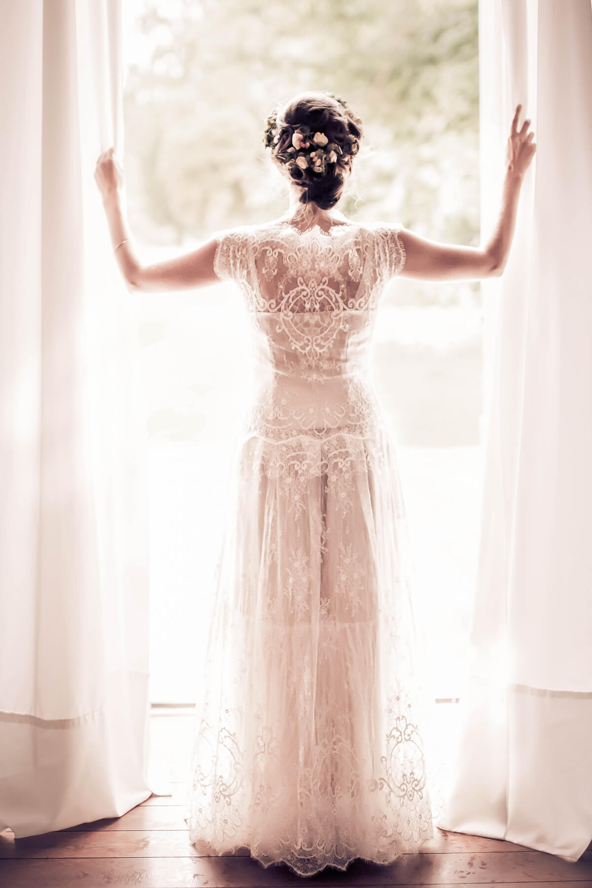 braut-brautkleid-rueckenansicht